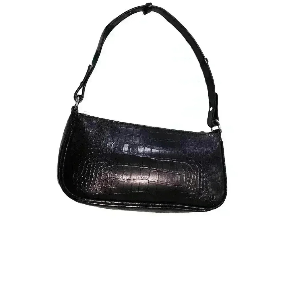 NEW elegant Black Croc-Embossed Shoulder Bag with Chain Detail